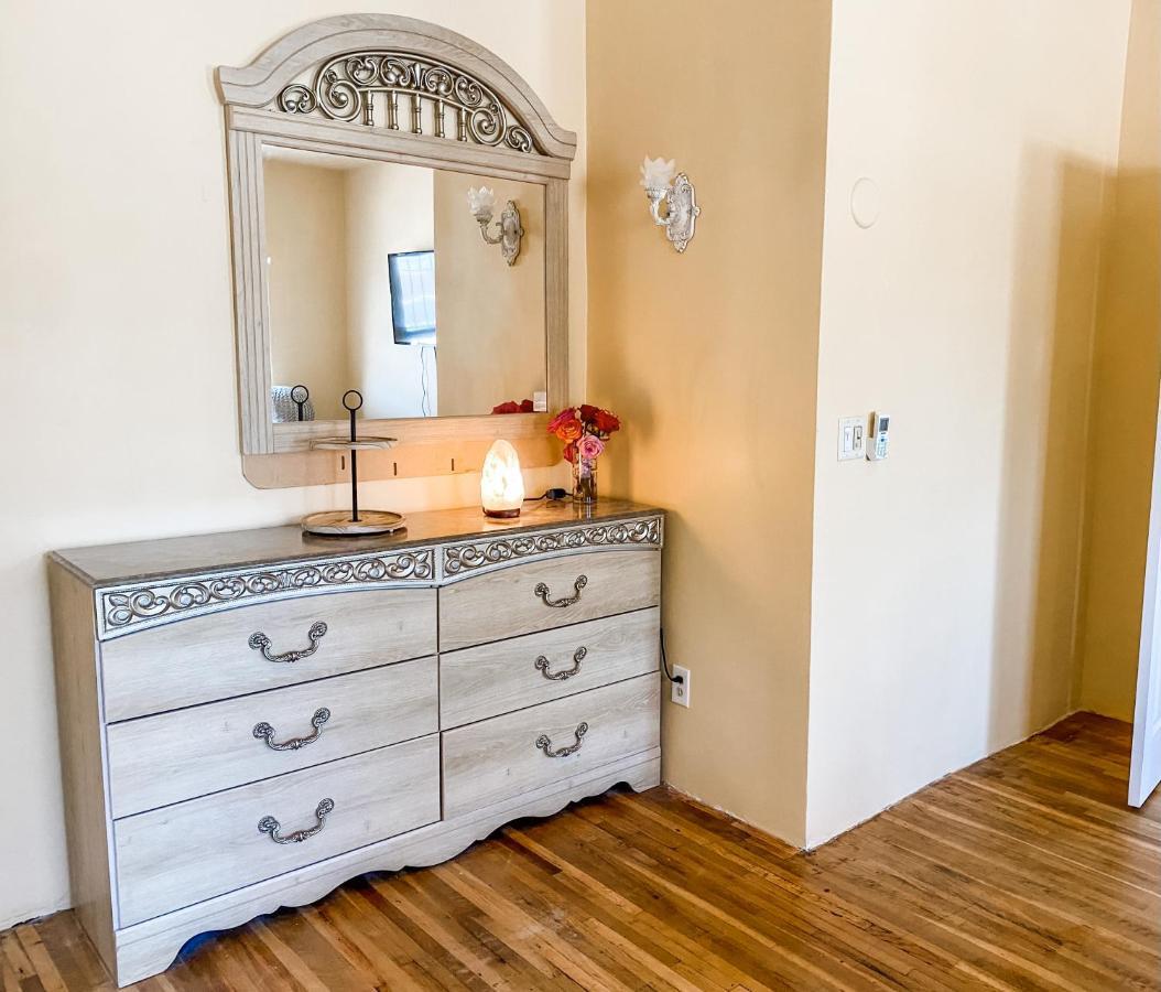 Island Girl Spa + Bed And Breakfast Los Angeles Bagian luar foto