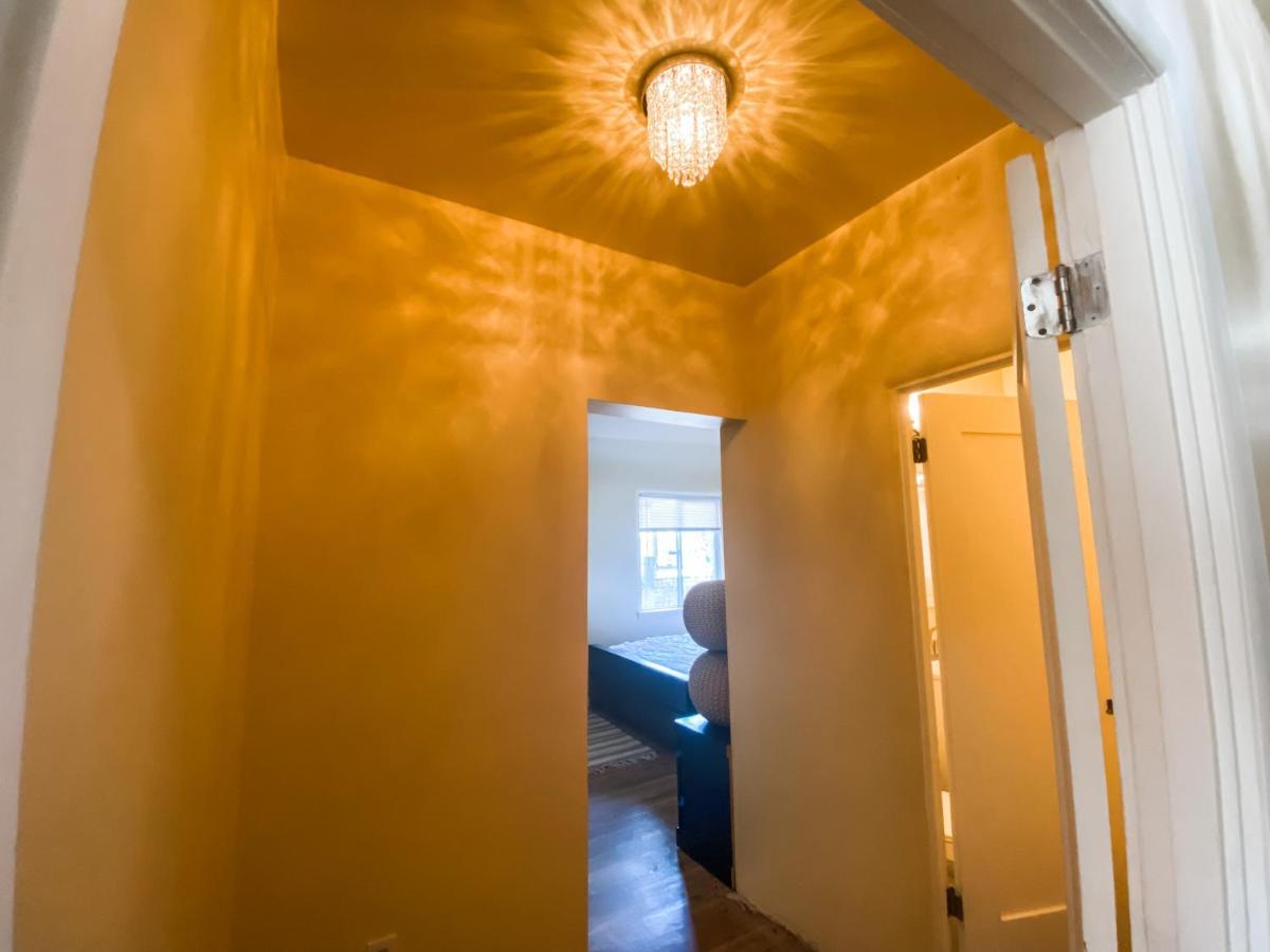 Island Girl Spa + Bed And Breakfast Los Angeles Bagian luar foto