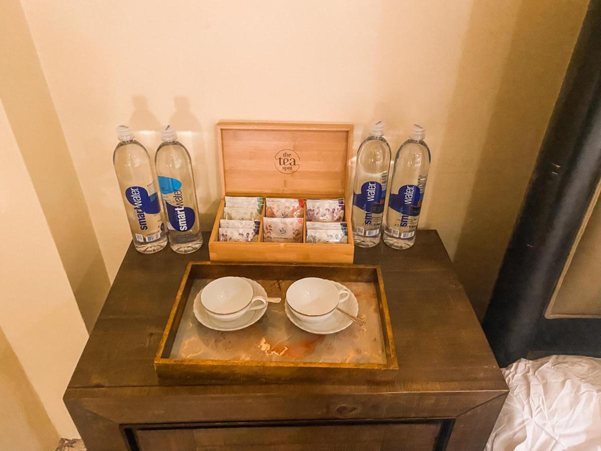 Island Girl Spa + Bed And Breakfast Los Angeles Bagian luar foto