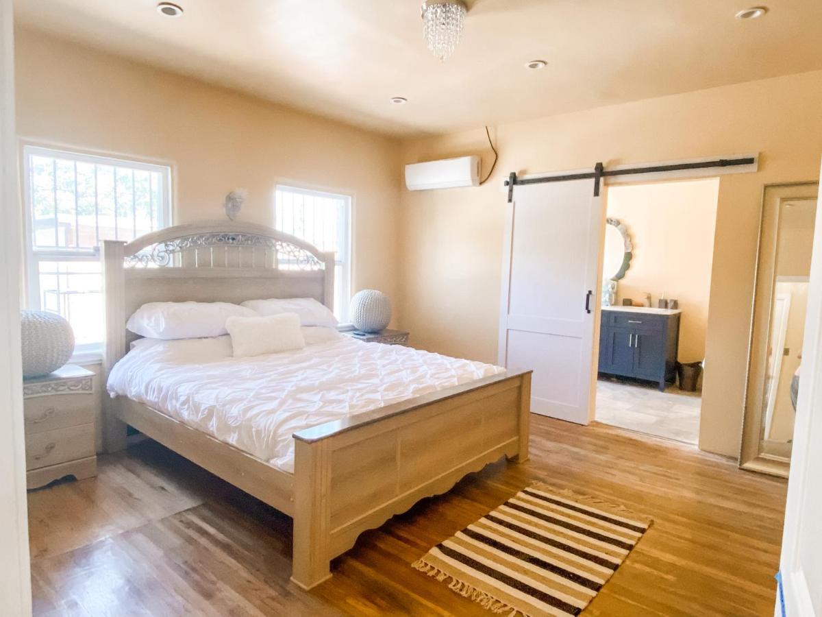 Island Girl Spa + Bed And Breakfast Los Angeles Bagian luar foto