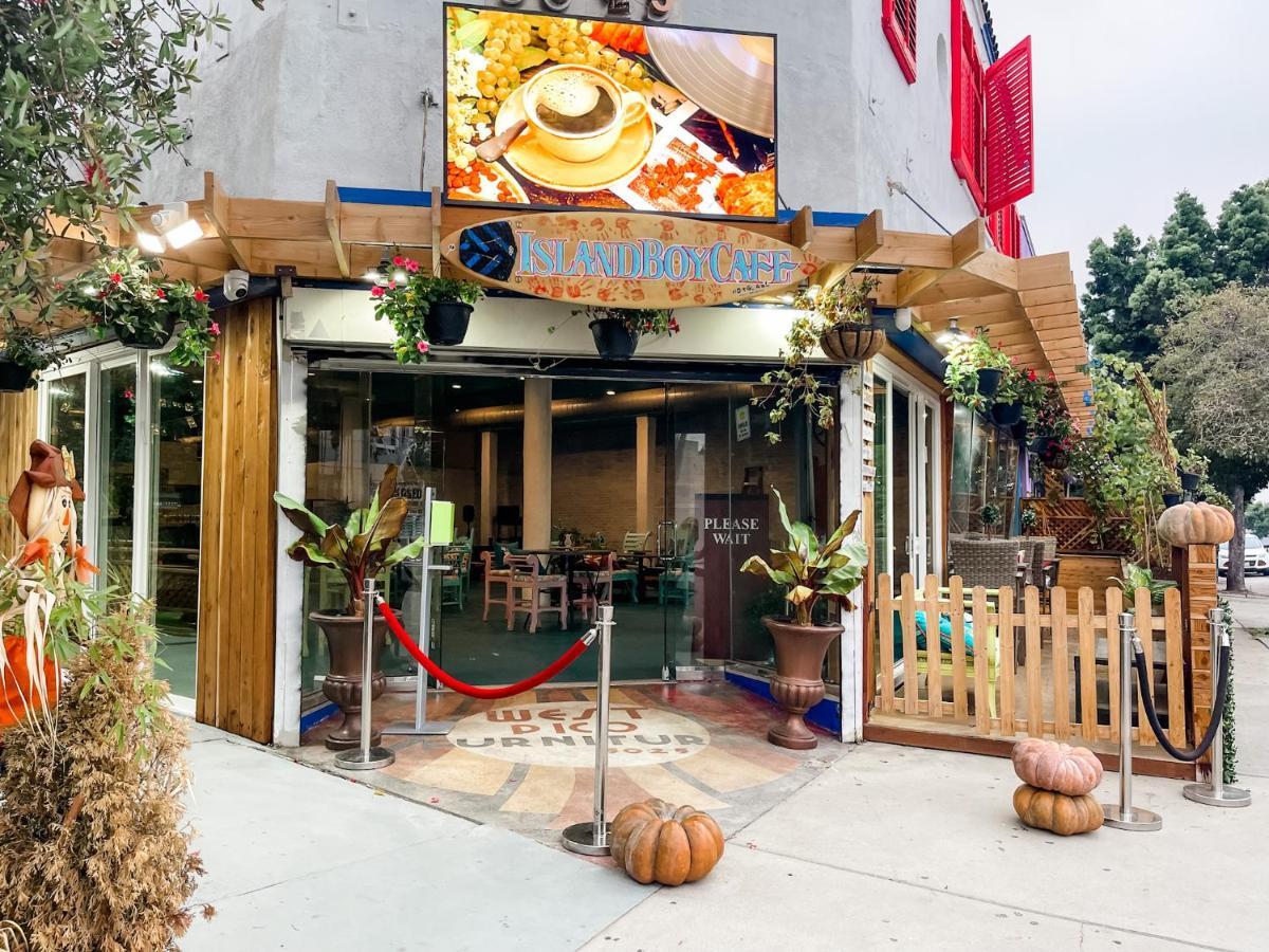 Island Girl Spa + Bed And Breakfast Los Angeles Bagian luar foto